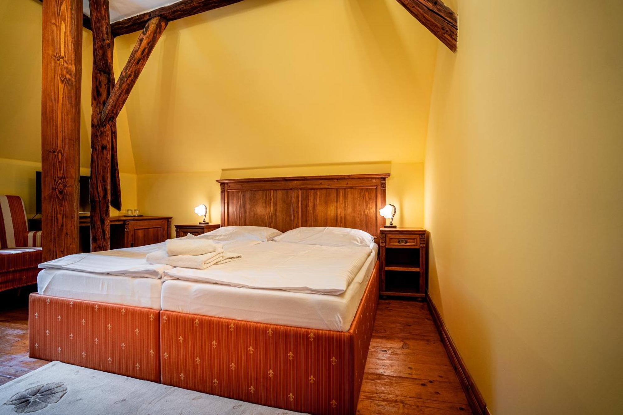 Penzion Cosmopolitan Ii. Banská Štiavnica Cameră foto