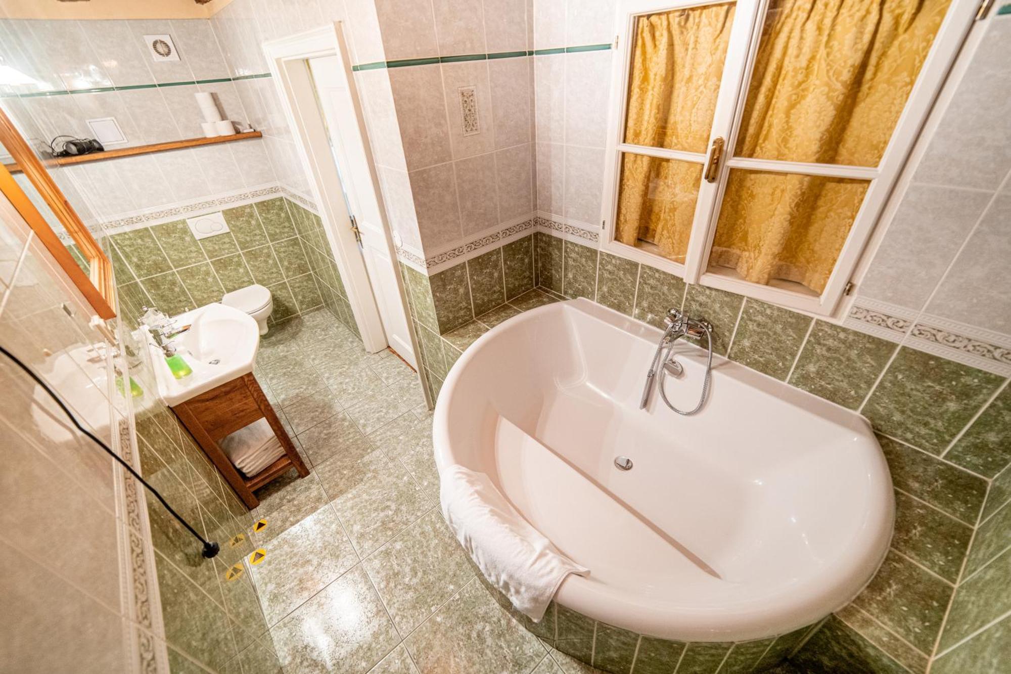 Penzion Cosmopolitan Ii. Banská Štiavnica Cameră foto