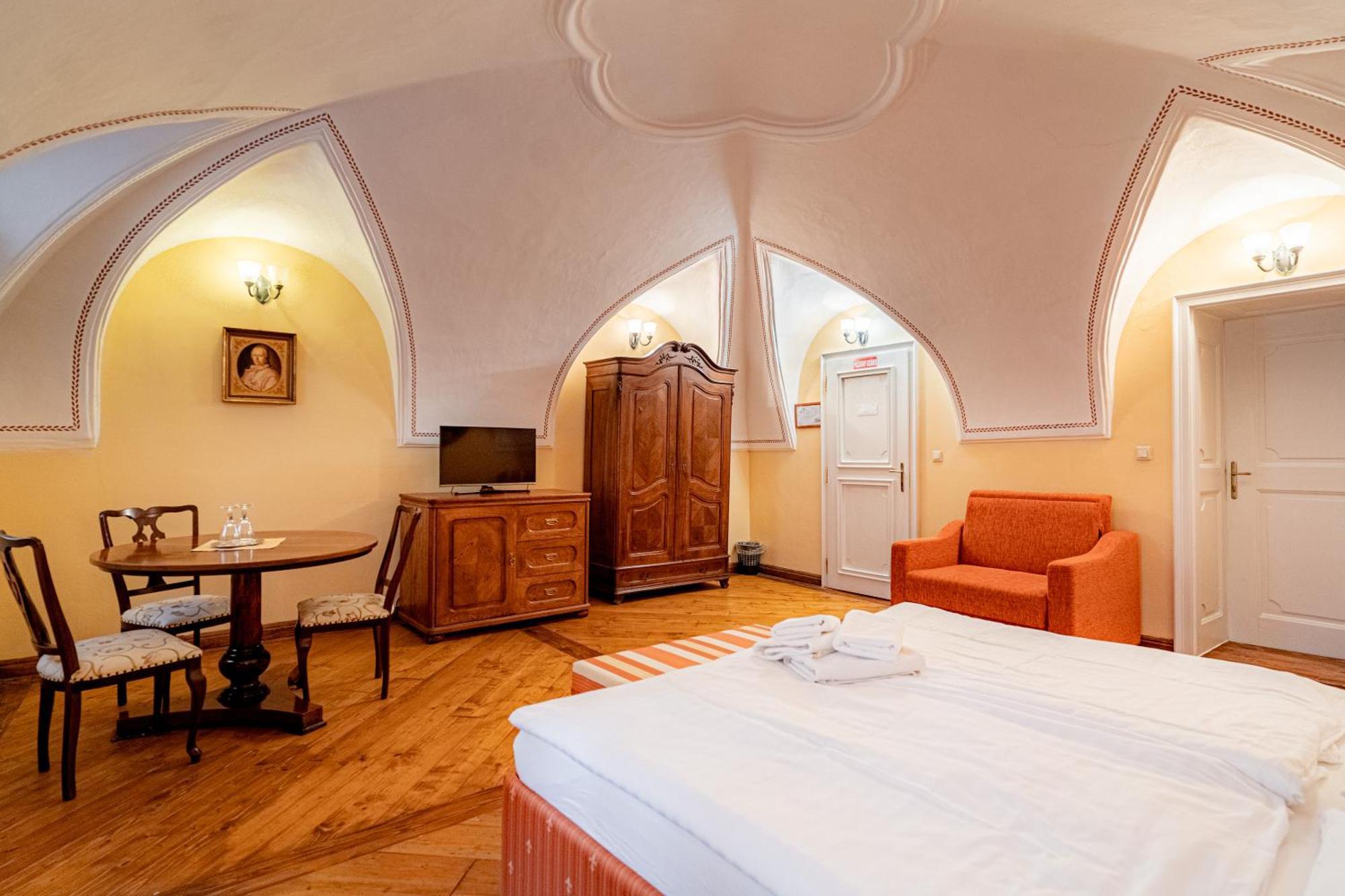 Penzion Cosmopolitan Ii. Banská Štiavnica Cameră foto