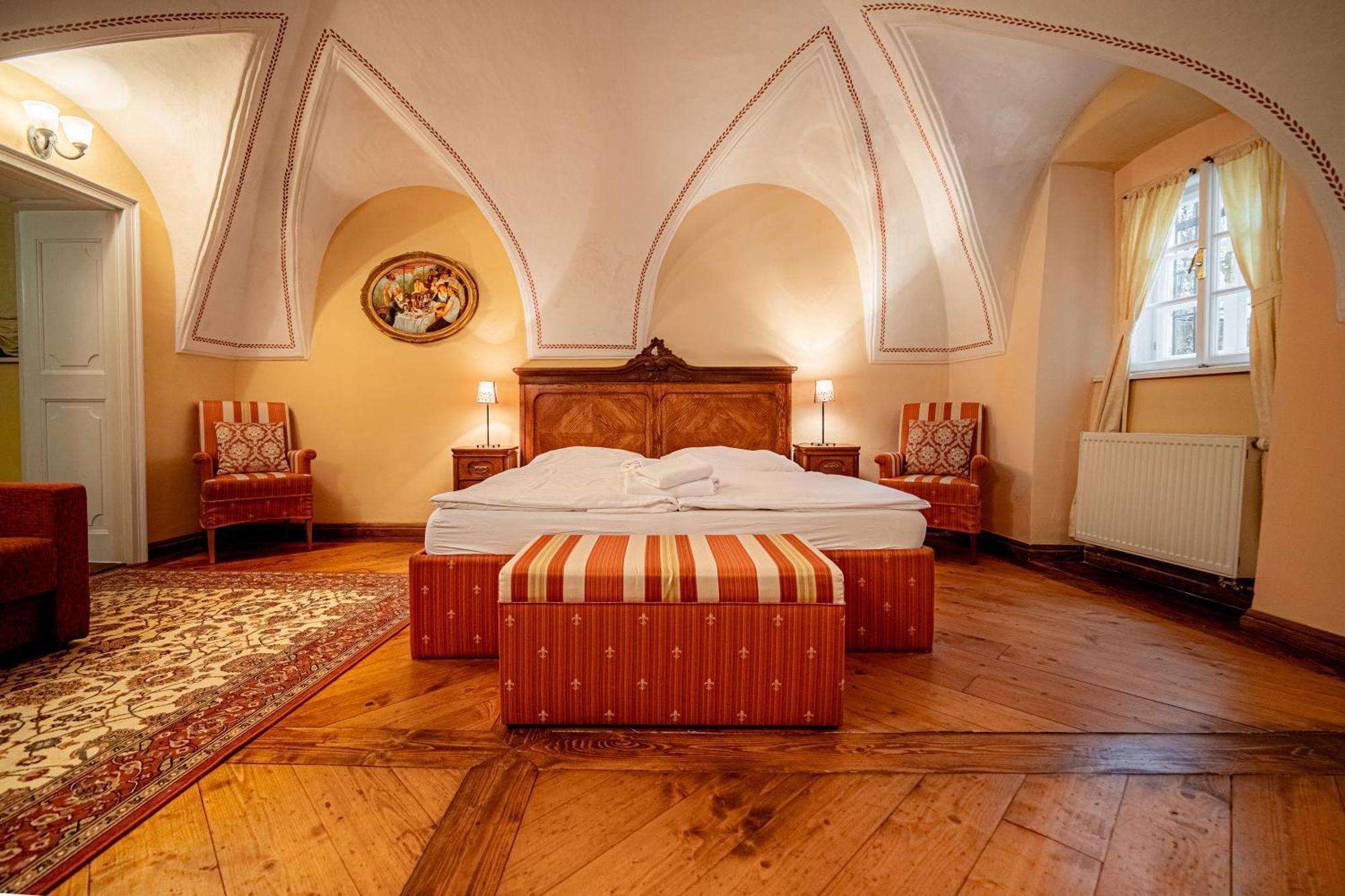 Penzion Cosmopolitan Ii. Banská Štiavnica Cameră foto